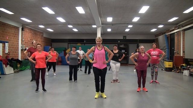 Zumba Gold - flamenco - Kendji Girac, Soolking - Bebeto смотреть онлайн