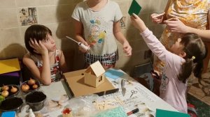 Новогодний домик своими руками/новогодняя поделка с детьми в садик/детский мастер-класс