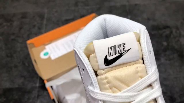 Nike Blazer Mid Sketch смотреть онлайн