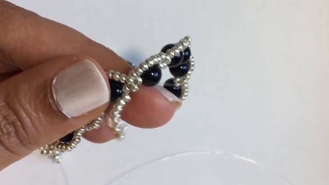 Gorgeous Beaded Bracelet ( One Needle Method) ?