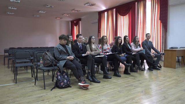 Закарпатський угорський інститут ім. Ференца Ракоці ІІ смотреть онлайн