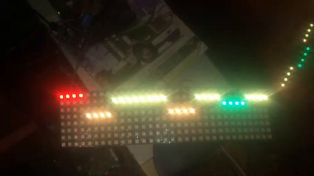 ESP 32 - графический анализатор спектра на матрице ws2812B 8*32 смотреть онлайн