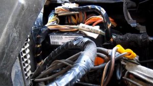 Оплавился контакт в блоке предохранителей рено сценик 2