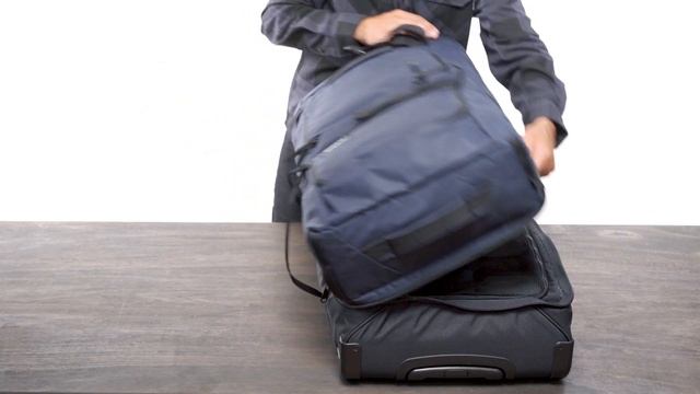 Dakine Split Roller Reisetrolley / Koffer - Top ausgestattet auf Reisen смотреть онлайн
