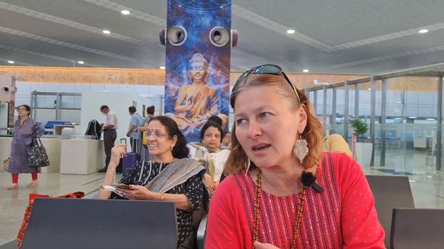 Мир запредельный и мир мирской - где переход? Лавана Сарасвати смотреть онлайн