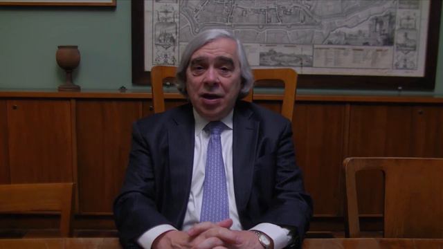 Ernest Moniz interview at the University of Padova смотреть онлайн