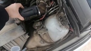 Быстрый ремонт#20 Замена датчика расхода воздуха на BMW