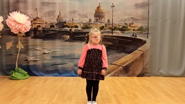 ?Мамочек любимых поздравляем, крепкого здоровья им желаем? смотреть онлайн