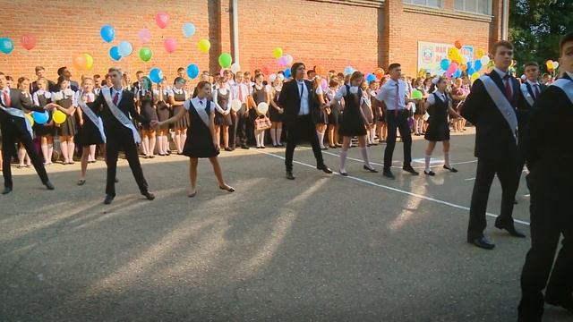 Усть-Лабинск Гимназия №5 1 сентября 2015 "Вальс" девятые классы. смотреть онлайн