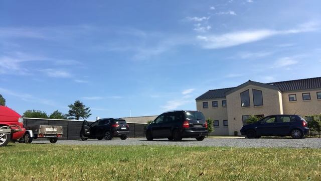 318.966 køb denne VW TOURAN på Klaravik.dk смотреть онлайн