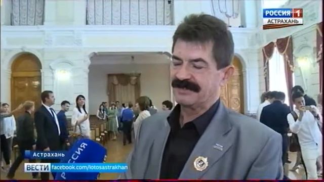 В резиденции губернатора Астраханской области чествовали работников всех отраслей связи смотреть онлайн