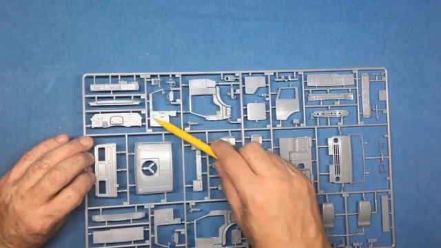 Zvezda 1/35 K-5350 "Mustang" kit review смотреть онлайн