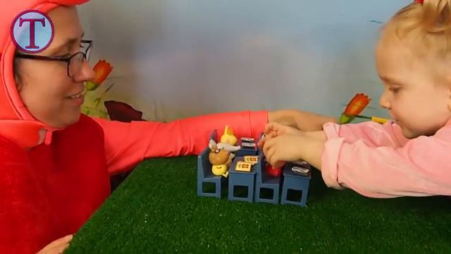 Тома и Игрушки Свинка Пеппа. Школа Пеппы с мадам Газель. Видео для детей смотреть онлайн