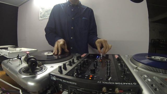 DV Scratch Battle 2014 - DJ CHELL - Round 1 смотреть онлайн