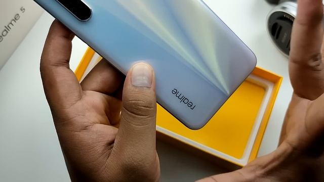 [UNBOX] REALME 6 Dengan Chipset Helio G90T + 90Hz Display? смотреть онлайн