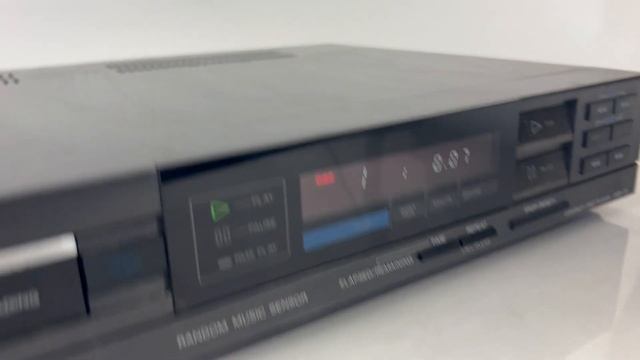 Vintage Sony CDP-70 Single Disc CD Player Compact Disc смотреть онлайн