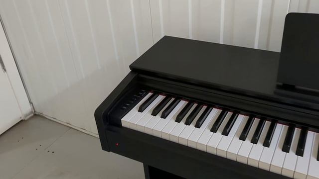 Yamaha Arius YDP-143 digital piano in satin black finish stock number 23223 смотреть онлайн