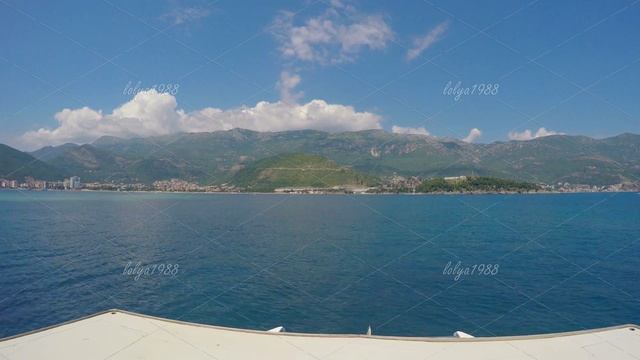 Budva, Montenegro -June 28, 2016: Adriatic Sea and mountains смотреть онлайн