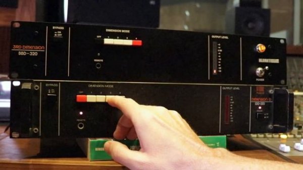 Exploring Alternate Dimensions - Comparing The Roland Dimension D and Klark Teknik 3rd Dimension