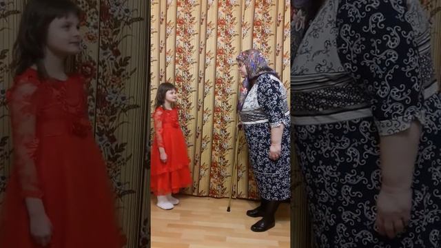 Вероника Крылова «Разговорный жанр» • Дора Хайкина. «Бабушка» смотреть онлайн