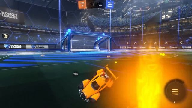 ПОКАЗЫВАЮ БРАТУ КАК НАДО ЗАБИВАТЬ! - Rocket League смотреть онлайн