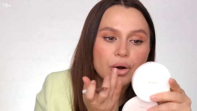 3 приема для создания пухлых губ. Увеличение губ с помощью макияжа смотреть онлайн