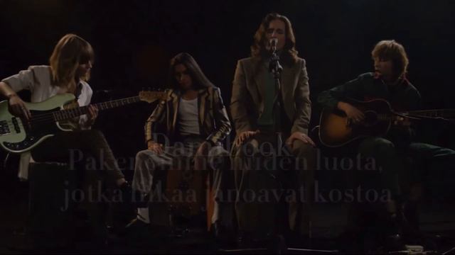 Måneskin - Torna a casa lyrics (Finnish translation) смотреть онлайн