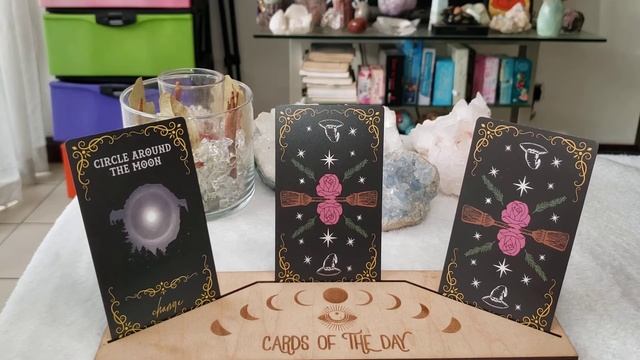 Ask An Aquarius: Practical Magic Oracle- Pick A Card! смотреть онлайн
