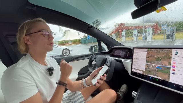 Long Trajet En Tesla Model X Plaid: Fiable, Efficace, Abordable, Mais Quelques Défauts?