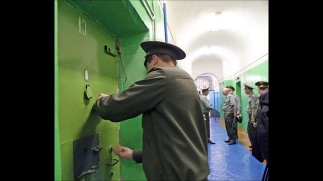 Как на тюрьму проносят запрет смотреть онлайн