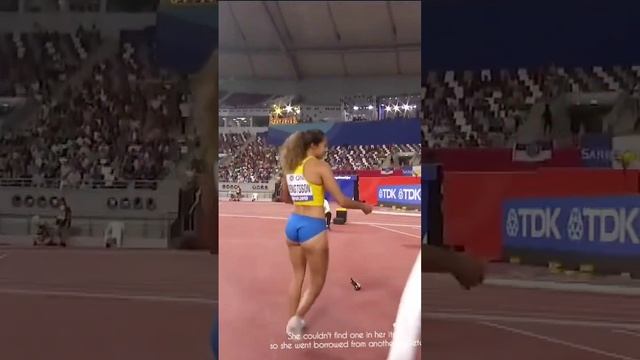 She turned an accident into a beautiful memory. #no music ---pole vault highlight 2019 смотреть онлайн