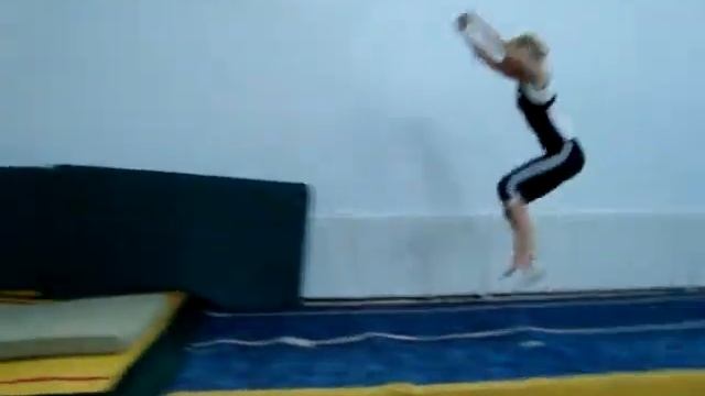 тренировка - полет кувырок смотреть онлайн