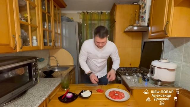 Салат с имеретинским сыром и томатами смотреть онлайн