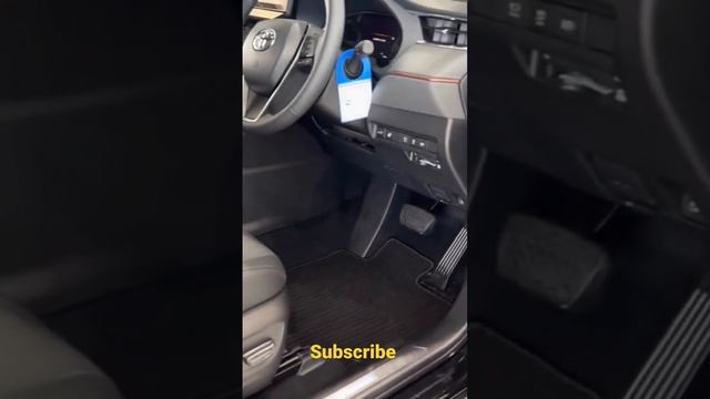 Toyota Harrier Hybrid смотреть онлайн