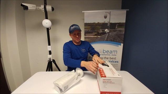 Hikvision DS-2CD2T42WD-I5 4MP IP Camera unboxing by Intellibeam.com смотреть онлайн