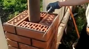 Кладка кирпичных столбов для забора