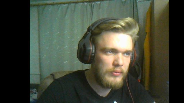 Пробую поиграть в Resident Evil 2 (Тест скорости интернетов. Вывезет ли?) смотреть онлайн