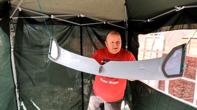 Insane Spraying Car Parts In A Wendy House Booth смотреть онлайн