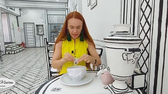 Где поесть в Москве в центре?! Черно - Белое кафе! смотреть онлайн