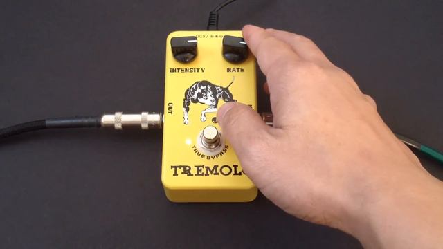 Joyo JF-09 Tremolo Pedal Review Demo смотреть онлайн