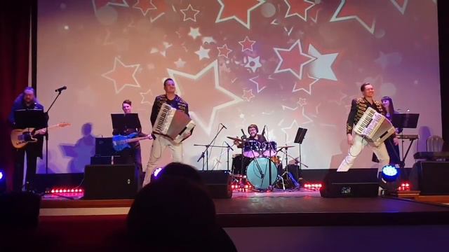 Большой рождественский концерт "Tvins & Magnetic" в санатории " АлтайWest" город-курорт Белокуриха смотреть онлайн