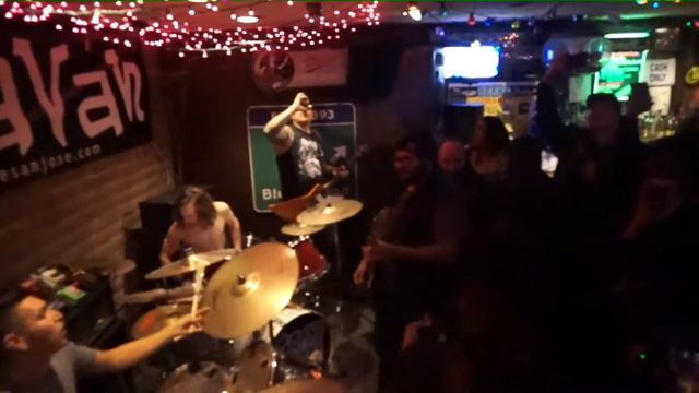 GODSTOMPER vrs GRODY @ The Caravan #1 смотреть онлайн