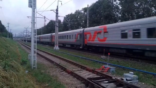 ЭП2К-251 с пассажирским поездом "227А" "Санкт-Петербург-Новороссийск". смотреть онлайн