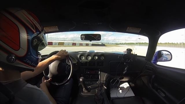 Dodge Viper GTS Drift - In Car Handling Demonstration смотреть онлайн