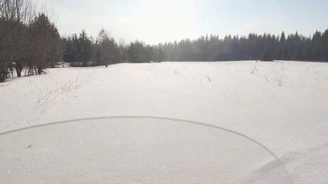 Въезжаю в лес на снегоходе буран смотреть онлайн