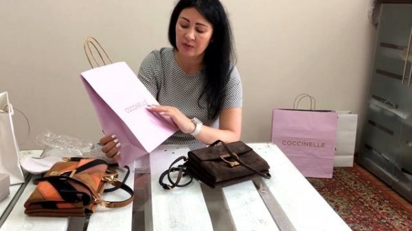 COCCINELLE Arlettis детальный обзор сумочек