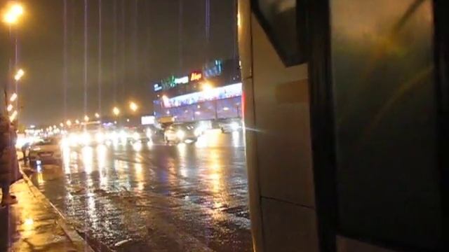 Автобусная остановка Славянский бульвар ч3 смотреть онлайн