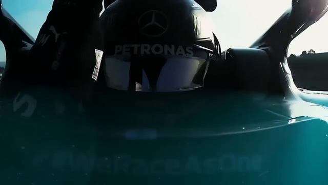 Mercedes Just Did EXACTLY What F1 Feared... смотреть онлайн