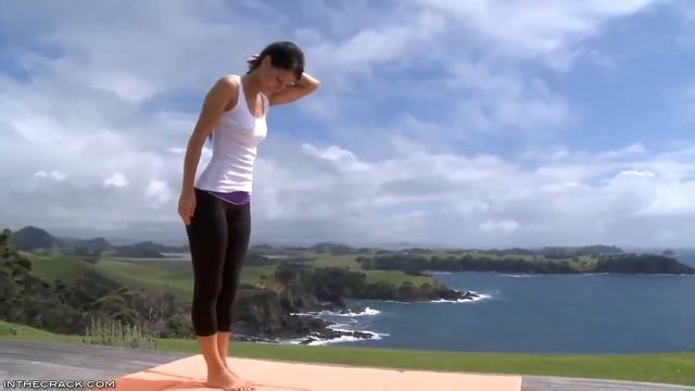 Melisa Mendiny Showing Off Her Amazing Ass In Yoga Pants, Teaching You How To Do Yoga Poses HD HO смотреть онлайн