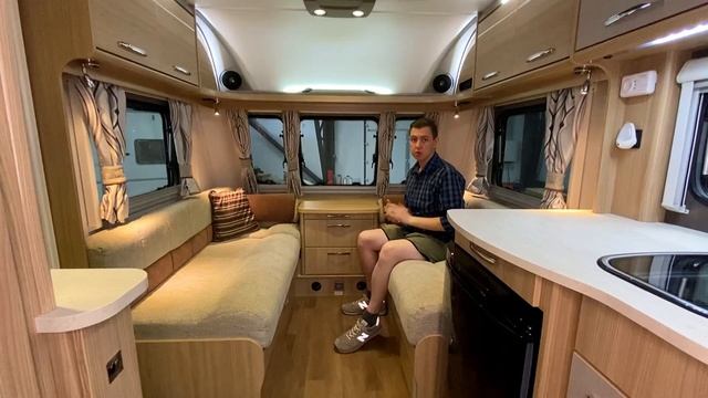 Обзор английского автодомакемпераприцепа-дачидома на колесах Coachman Vision 565 2017 года